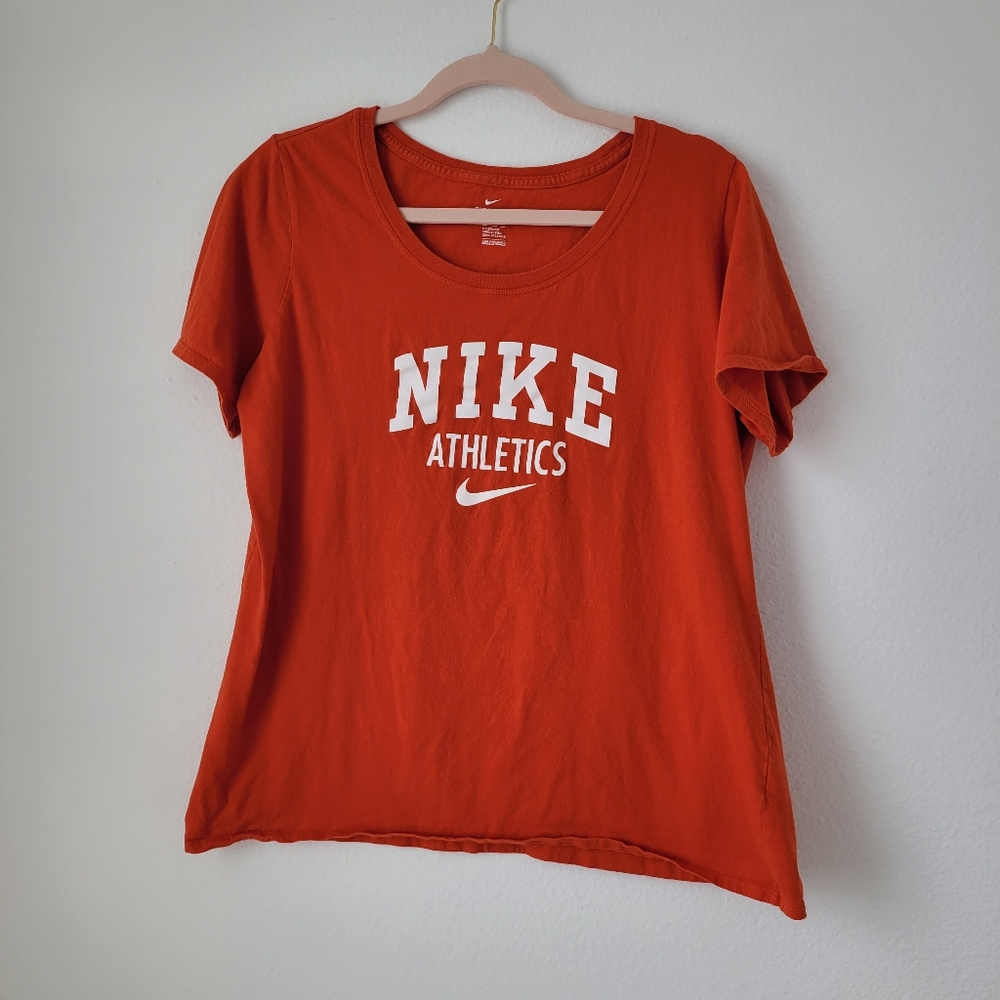 Women’s  The Nike Tee Shirt Size XL